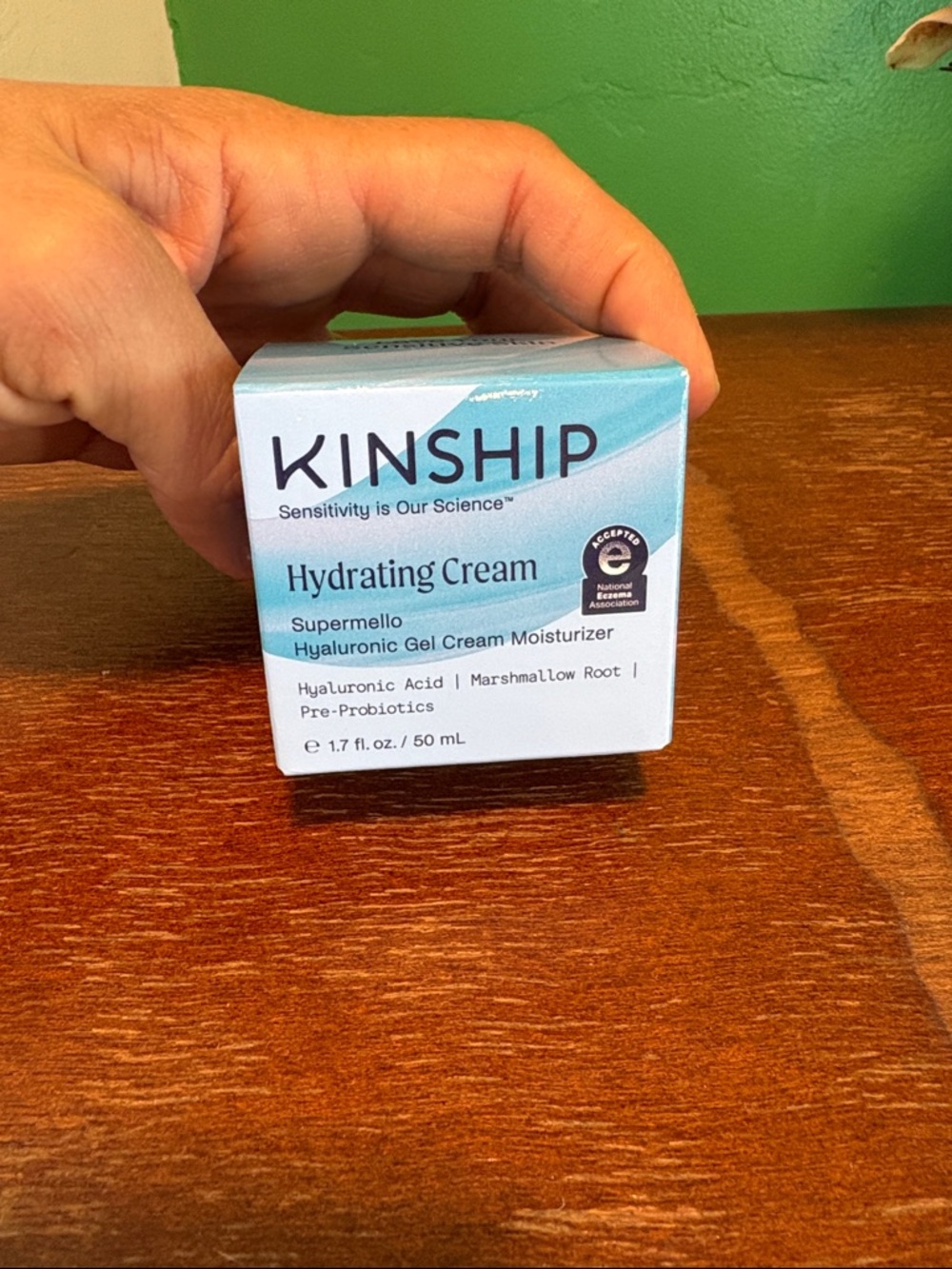 Kinship Supermello Hydrating Cream - Light Blue